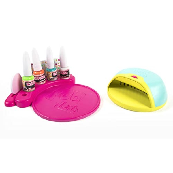 FabLab Glam and Glow Nail Studio - Image 7