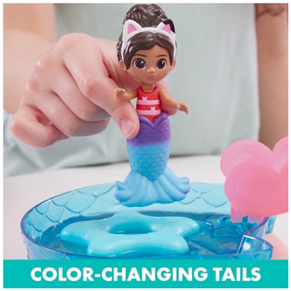 Gabby's Dollhouse Pool Party Playset - Image 3