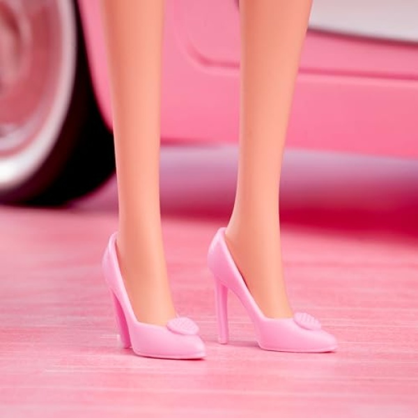 Barbie The Movie, Margot Robbie as Barbie, Collectable Doll - Image 4