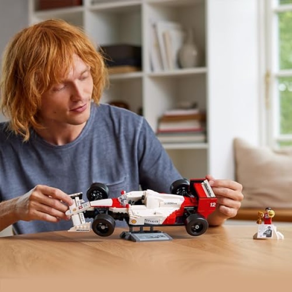 LEGO Icons McLaren MP4/4 & Ayrton Senna Set for Adults 10330 - Image 6