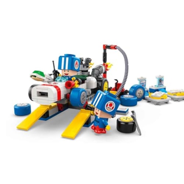 LEGO Super Mario: Mario Kart - Toad's Garage Toy Set 72035 - Image 3