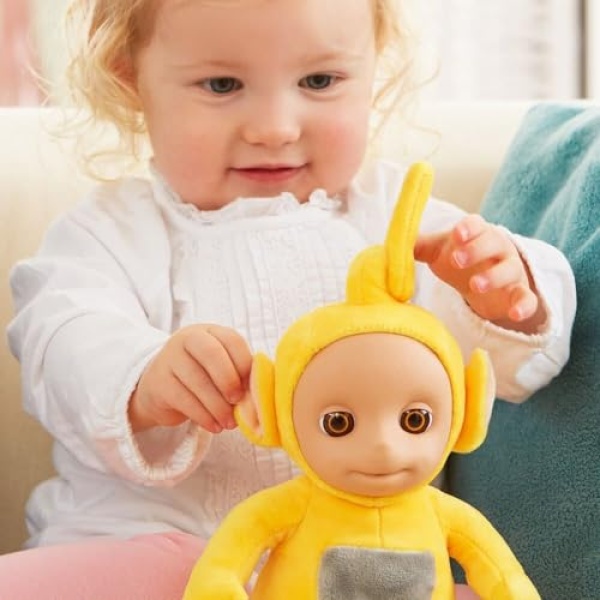 Teletubbies Talking Laa-Laa Soft Toy - Image 7