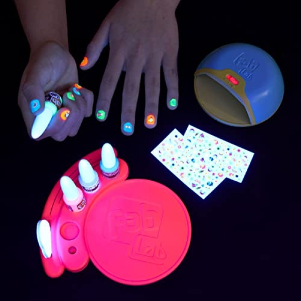 FabLab Glam and Glow Nail Studio - Image 3