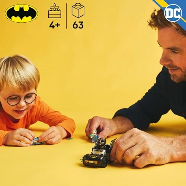 LEGO DC Batman & Batmobile vs. Mr. Freeze Car Toy Set 76301 - Image 2