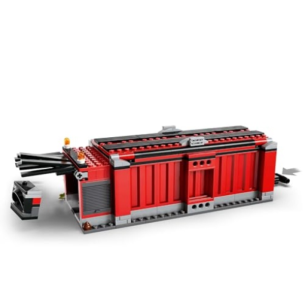 LEGO City Scrapyard with Cars, Building Toy Set 60472 - Image 5
