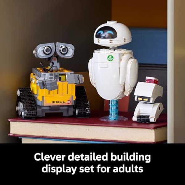 LEGO Disney Pixar WALL-E and EVE Set 43279 PREORDER - Image 5
