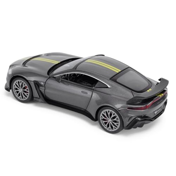 CMJ Die-cast Aston Martin V12 Model Car 1:24 Scale - Image 6