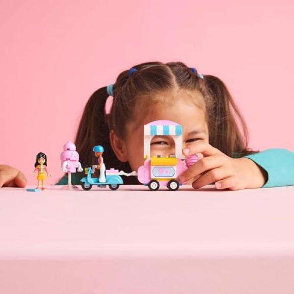 LEGO Friends Candyfloss Stand and Scooter Food Toy Set 42643 - Image 6