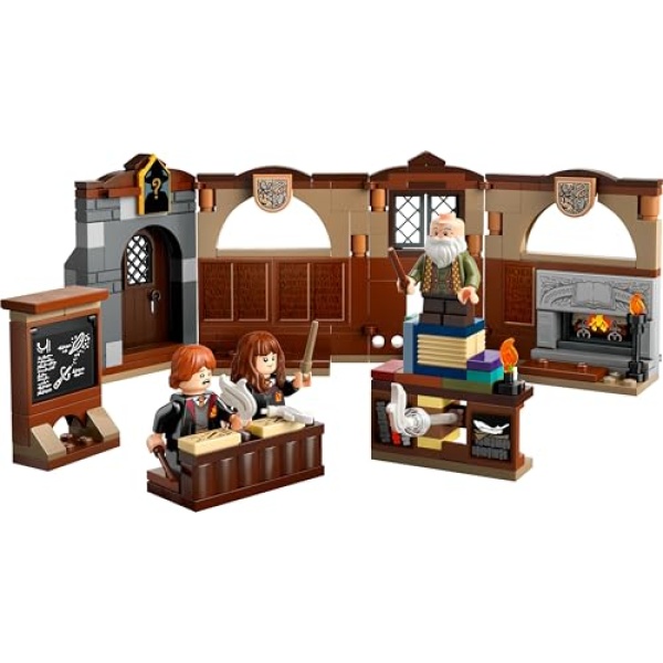 LEGO Harry Potter Hogwarts Castle: Charms Class Set 76442 - Image 5