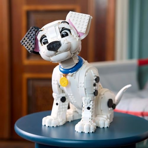 LEGO Disney 101 Dalmatians Puppy Set for Adults 43269 - Image 4