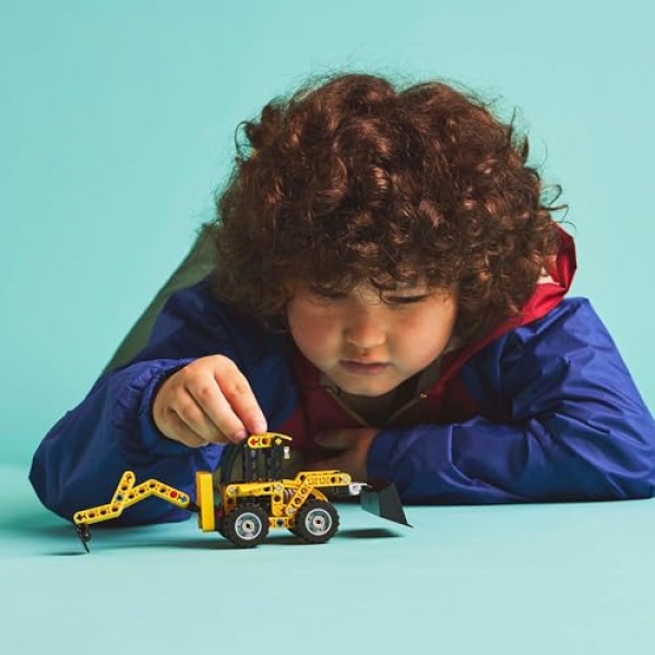 LEGO Technic Backhoe Loader Construction Vehicle Toy 42197 - Image 6