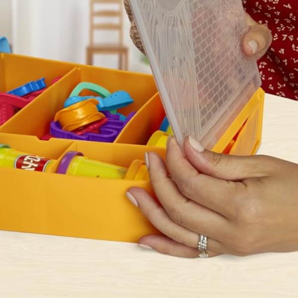 Play-Doh Rainbow Animal Storage Set with 8 Tubs - Image 2