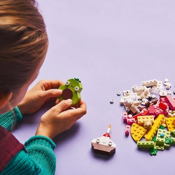 LEGO Classic Creative Food Friends Building Toy Set 11039 - Image 3