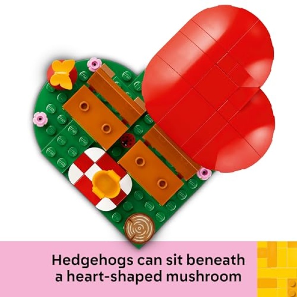 LEGO Hedgehog Picnic Date Set with Toy Animal Figures 40711 - Image 4