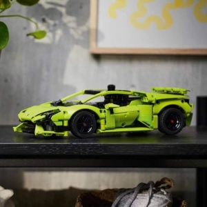 LEGO Technic Lamborghini Hurac?n Tecnica Model Car Set 42161