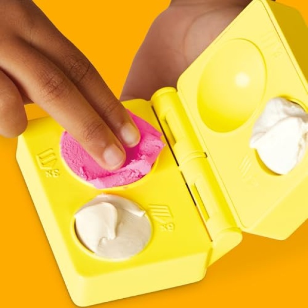 Play-Doh Super Slice Cake Playset with 11 Tubs & Accessories - Image 3