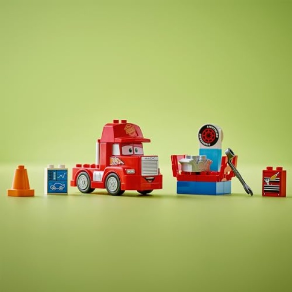 LEGO DUPLO Disney and Pixar's Cars Mack at the Race 10417 - Image 4