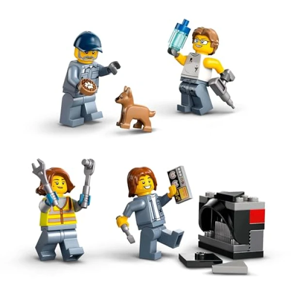 LEGO City Scrapyard with Cars, Building Toy Set 60472 - Image 6