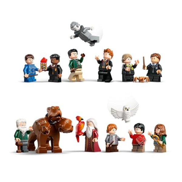 LEGO Harry Potter Hogwarts Castle: The Main Tower Set 76454 - Image 6