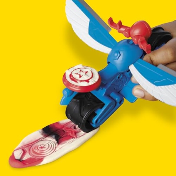 Play-Doh Marvel Captain America Moto-Slicer with 3 Tubs - Image 7