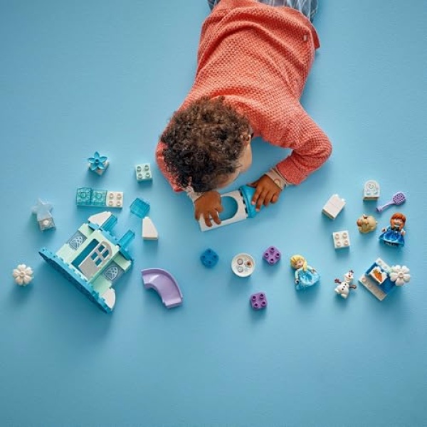 LEGO DUPLO Disney Anna and Elsa's Frozen Castle Set 10455 - Image 3