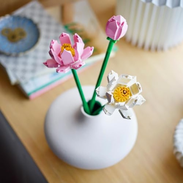 LEGO Creator Lotus Flowers Bouquet Set 40647 - Image 4