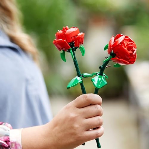 LEGO Creator Roses Flower Bouquet Set 40460 - Image 5
