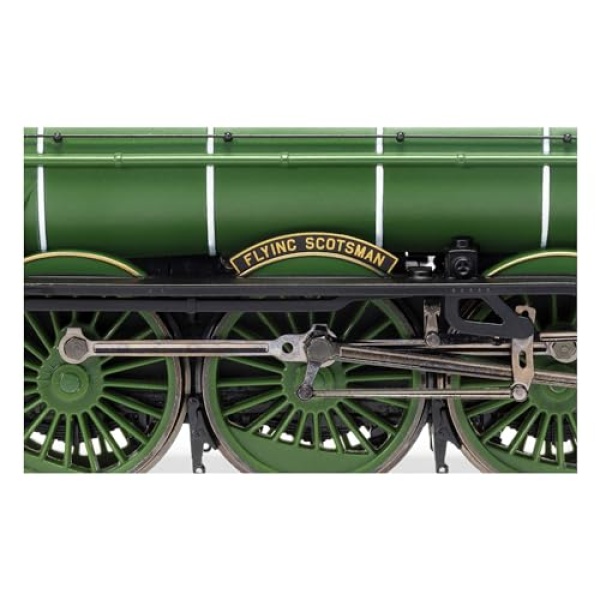 Hornby R1255M Flying Scotsman Train Set - Image 9