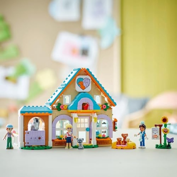 LEGO Friends Horse and Pet Vet Clinic Animal Toy Set 42651 - Image 4