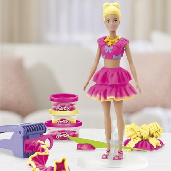 Play-Doh Barbie Ruffles & Bows with 3 Tubs & 10 Accessories - Image 2
