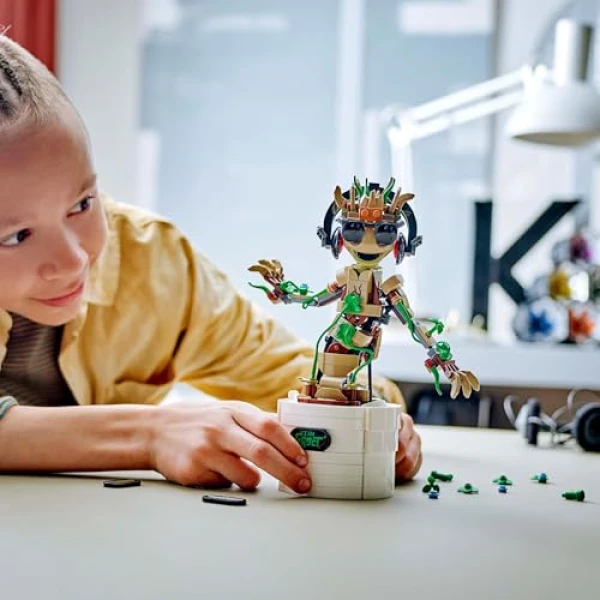 LEGO Marvel Dancing Groot Buildable Animated Toy 76297 - Image 5