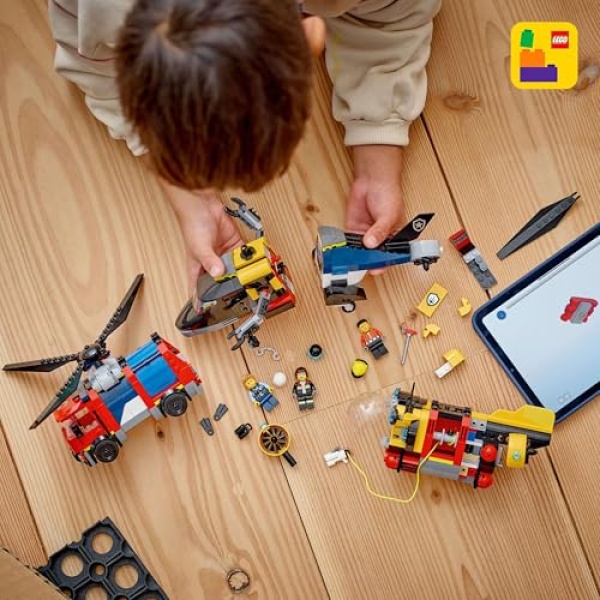 LEGO City Helicopter, Fire Engine & Submarine Remix 60462 - Image 4