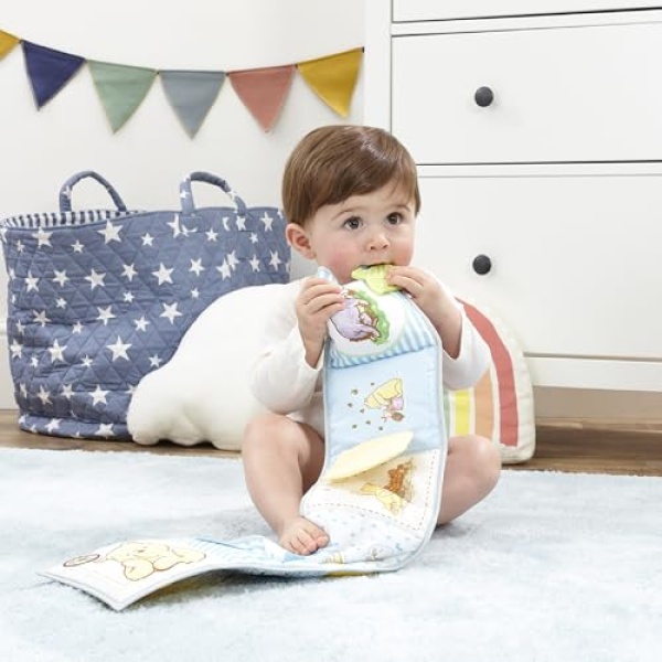 Disney Winnie the Pooh Fold And Discover Tummy Time Book - Image 4