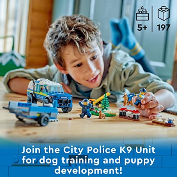 LEGO City Mobile Police Dog Training Set with Toy Car 60369 - Image 2