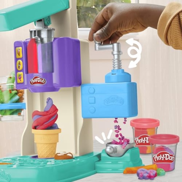 Play-Doh Rainbow Ice Cream Playset with 5 Tubs - Image 2
