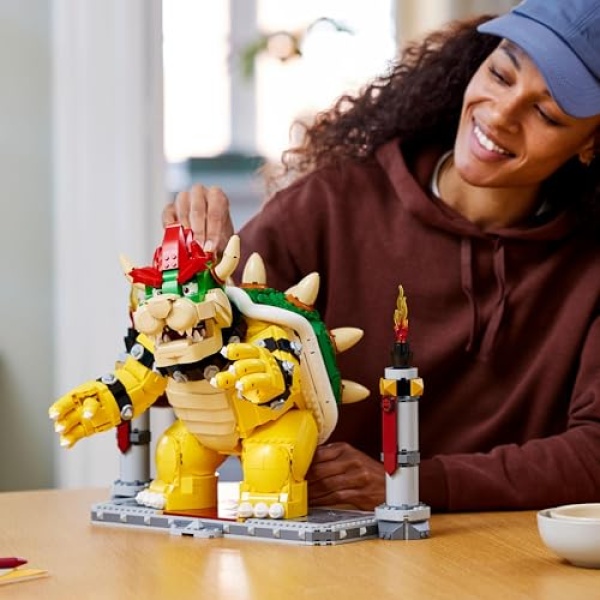 LEGO Super Mario The Mighty Bowser Collectible Figure 71411 - Image 5