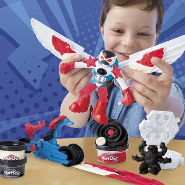Play-Doh Marvel Captain America Moto-Slicer with 3 Tubs - Image 5