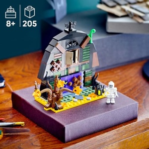 LEGO Halloween Barn, Creative Building Toy for Kids 40721
