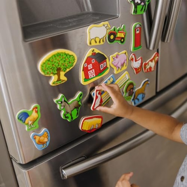 Melissa & Doug Wooden Magnet Farm - Image 5