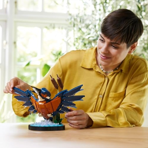 LEGO Icons Kingfisher Bird Building Kit for Adults 10331 - Image 8