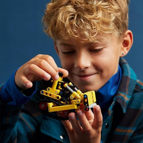 LEGO Technic Heavy-Duty Bulldozer Construction Toy 42163 - Image 5