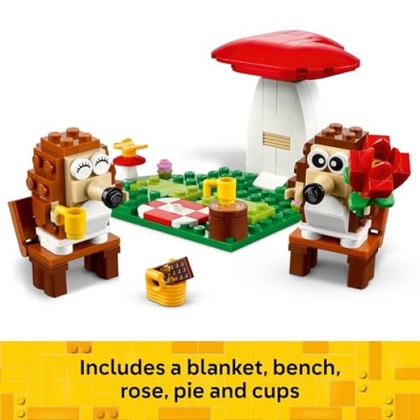 LEGO Hedgehog Picnic Date Set with Toy Animal Figures 40711 - Image 5