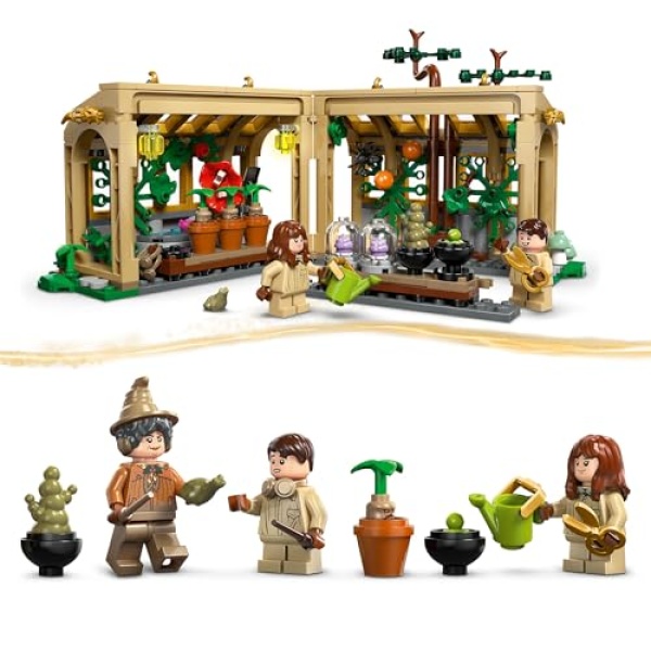 LEGO Harry Potter Hogwarts Castle: Herbology Class Toy 76445 - Image 4