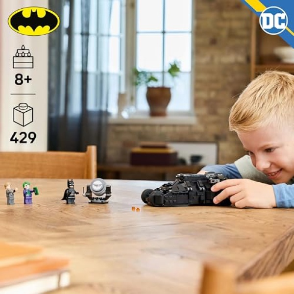 LEGO DC Batman Tumbler vs. Two-Face & The Joker Set 76303 - Image 2