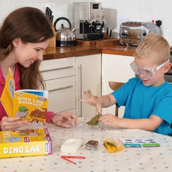 Galt Toys Dinosaur Lab - Image 6