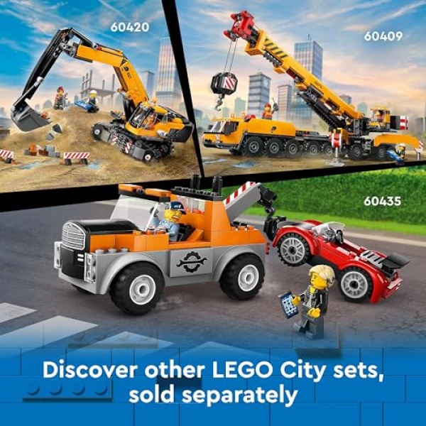 LEGO City Seaside Harbour with Cargo Ship Building Toy 60422 - Image 6
