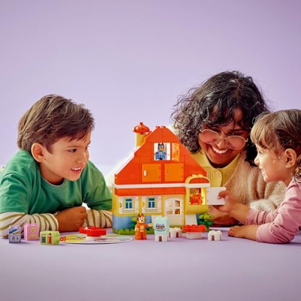 LEGO DUPLO Bluey Bluey's Family House with Memory Game 10459 - Image 6