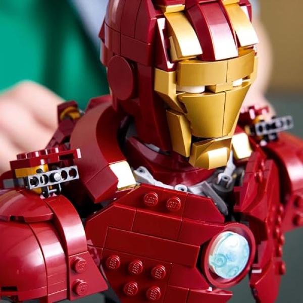 LEGO Marvel Iron Man MK4 Bust Building Set for Adults 76327 - Image 8