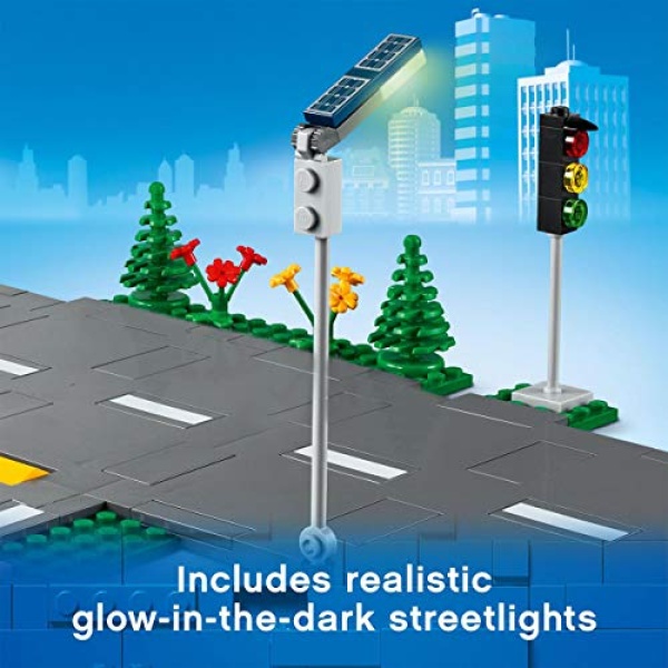 LEGO City Road Plates Building Set with Traffic Lights 60304 - Image 4