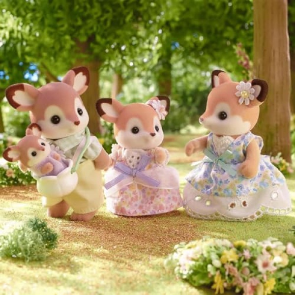 Sylvanian Families Deer Family Playset - Image 2